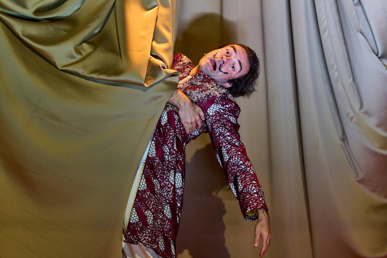 contra mundum 1 - photo by Dusko Miljanic