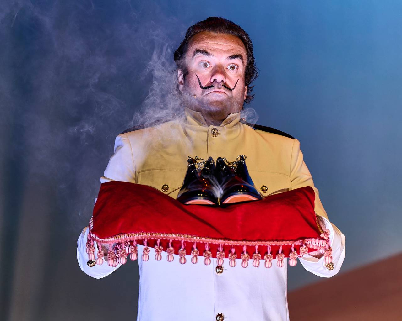 contra mundum 1 - photo by Dusko Miljanic